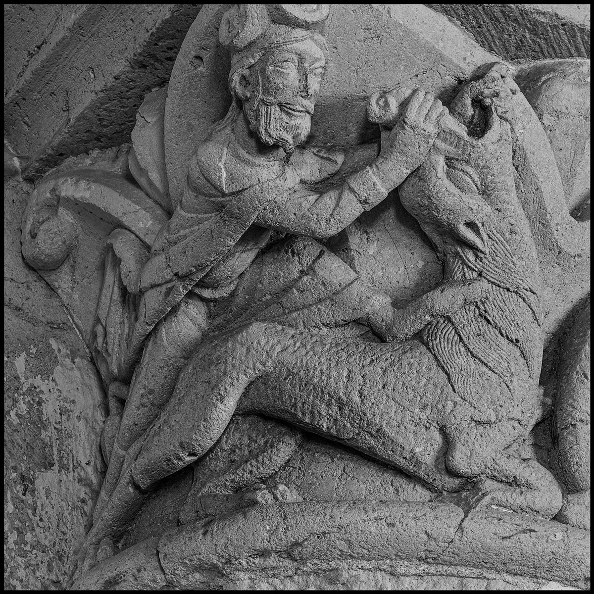 moissac19_bw.jpg