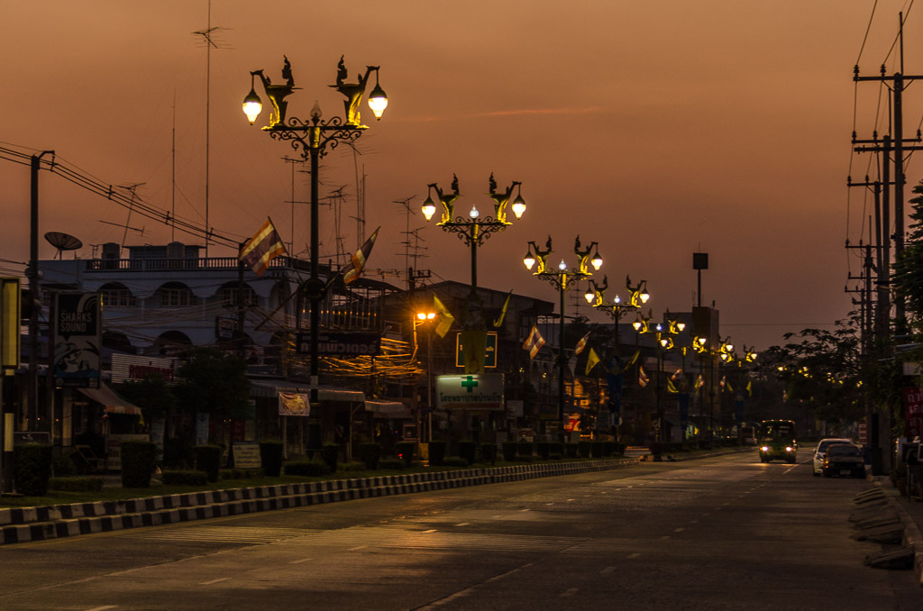 monday-moring-at-banbung-2.jpg