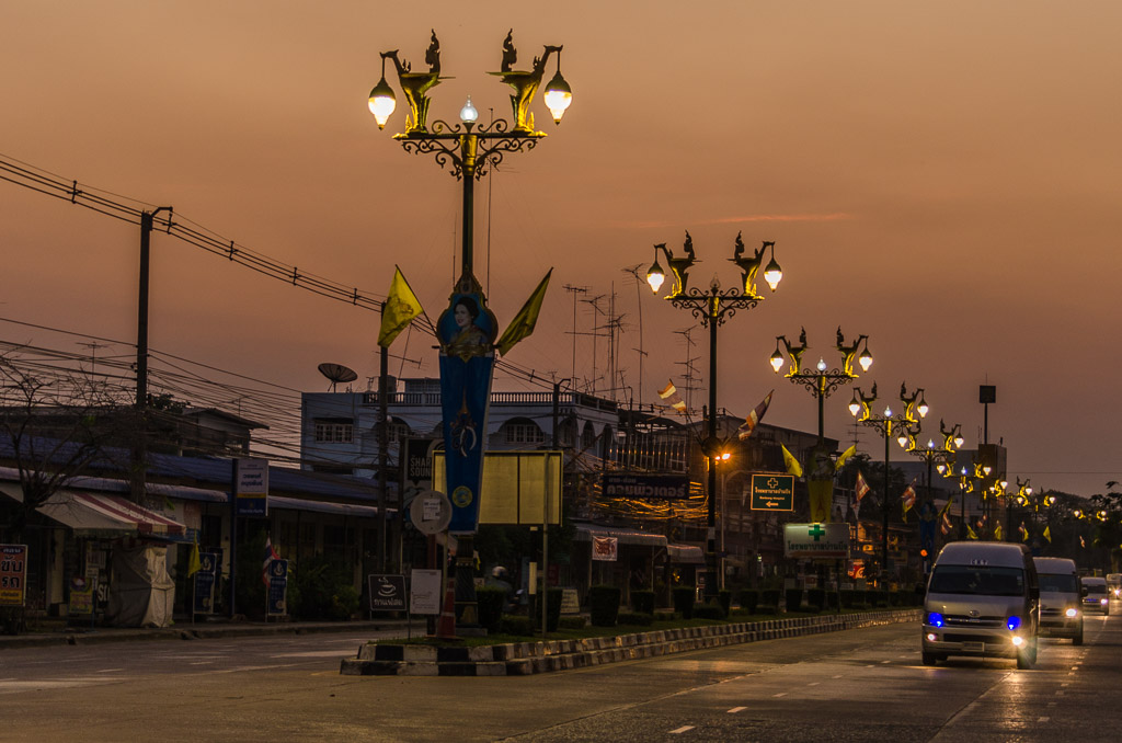 monday-moring-at-banbung-4.jpg