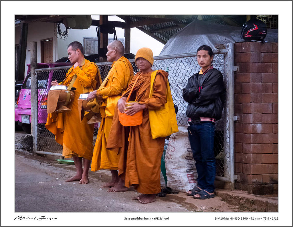 monks-collect-their-alms2-2.jpg