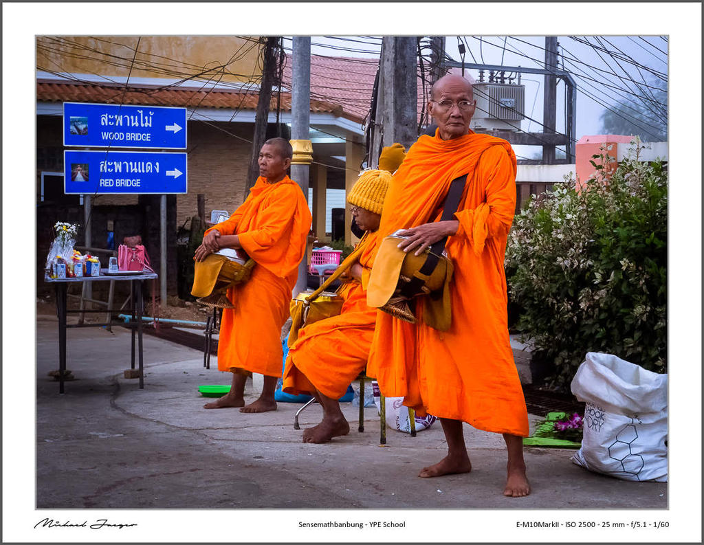 monks-collect-their-alms2-3.jpg