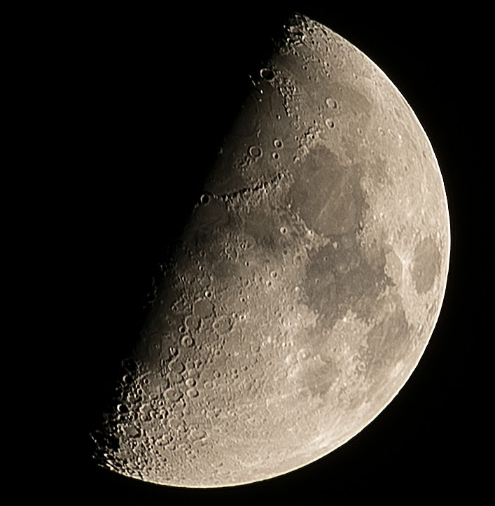 Moon-1.jpg