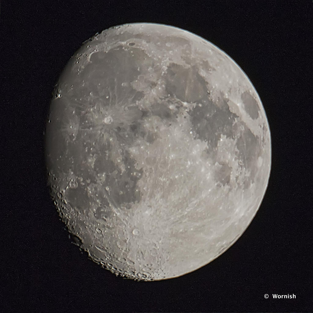 moon.jpg