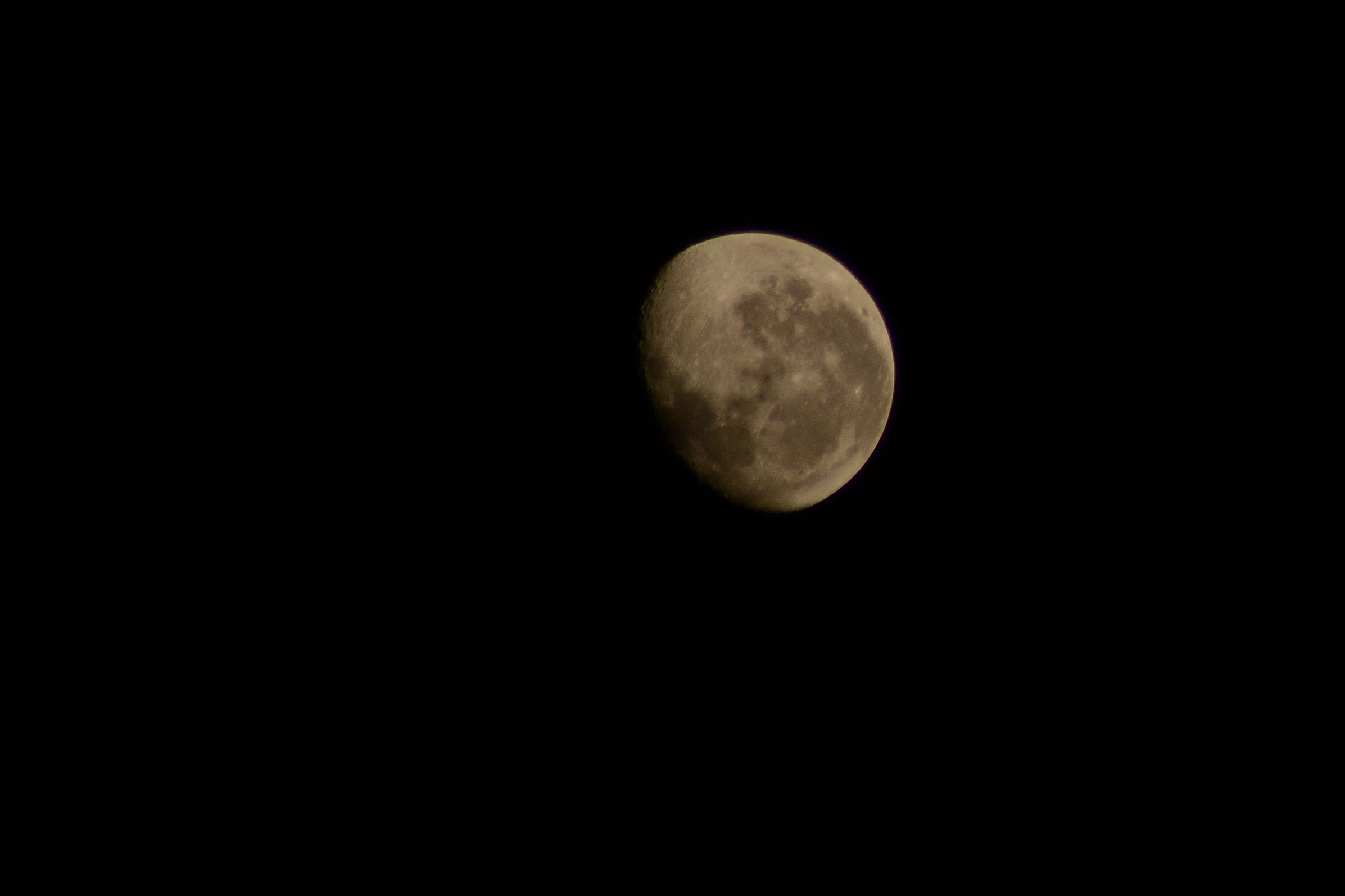 moon.jpg