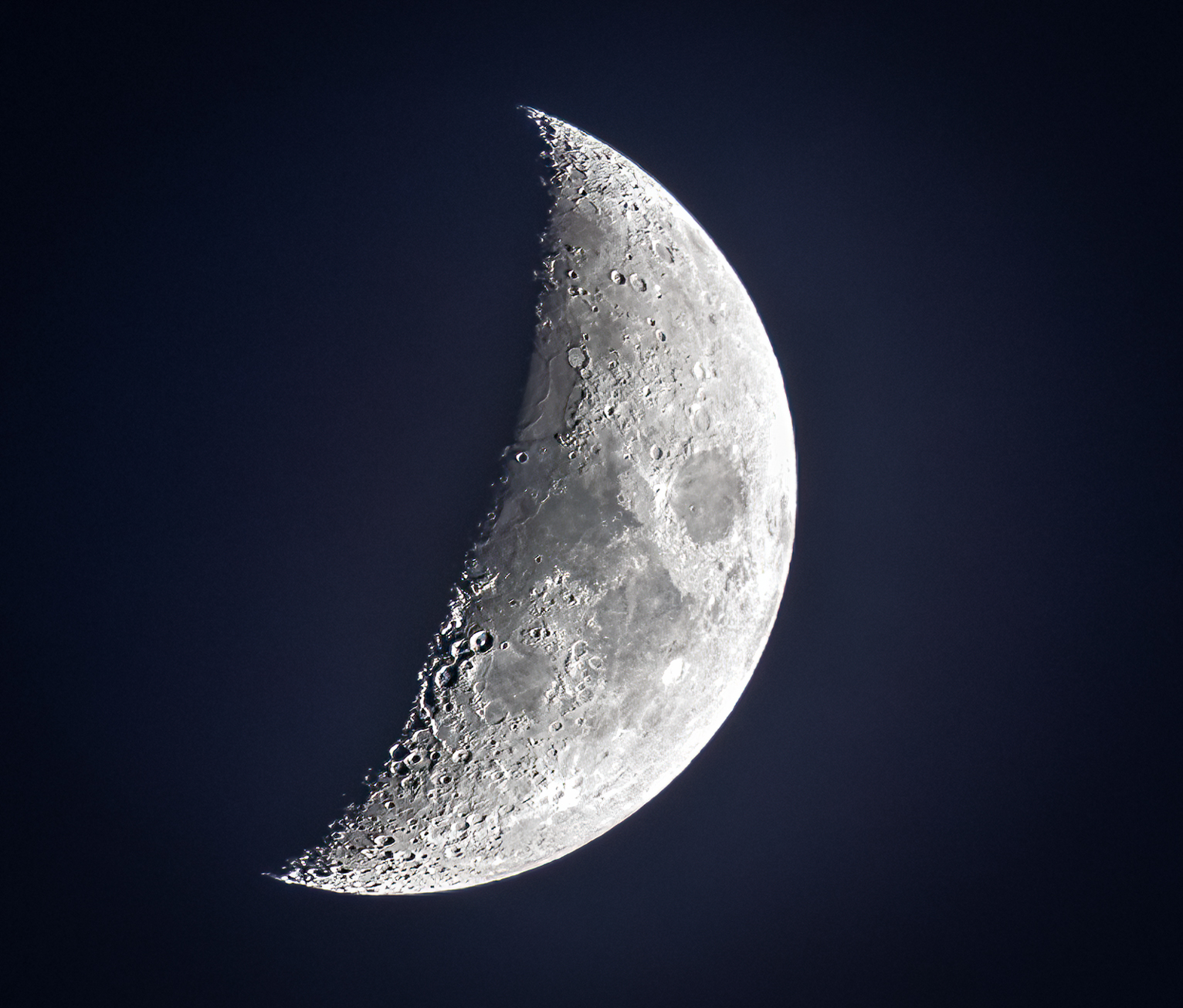 Moon Shot 1-60th sec (1 of 1).jpg
