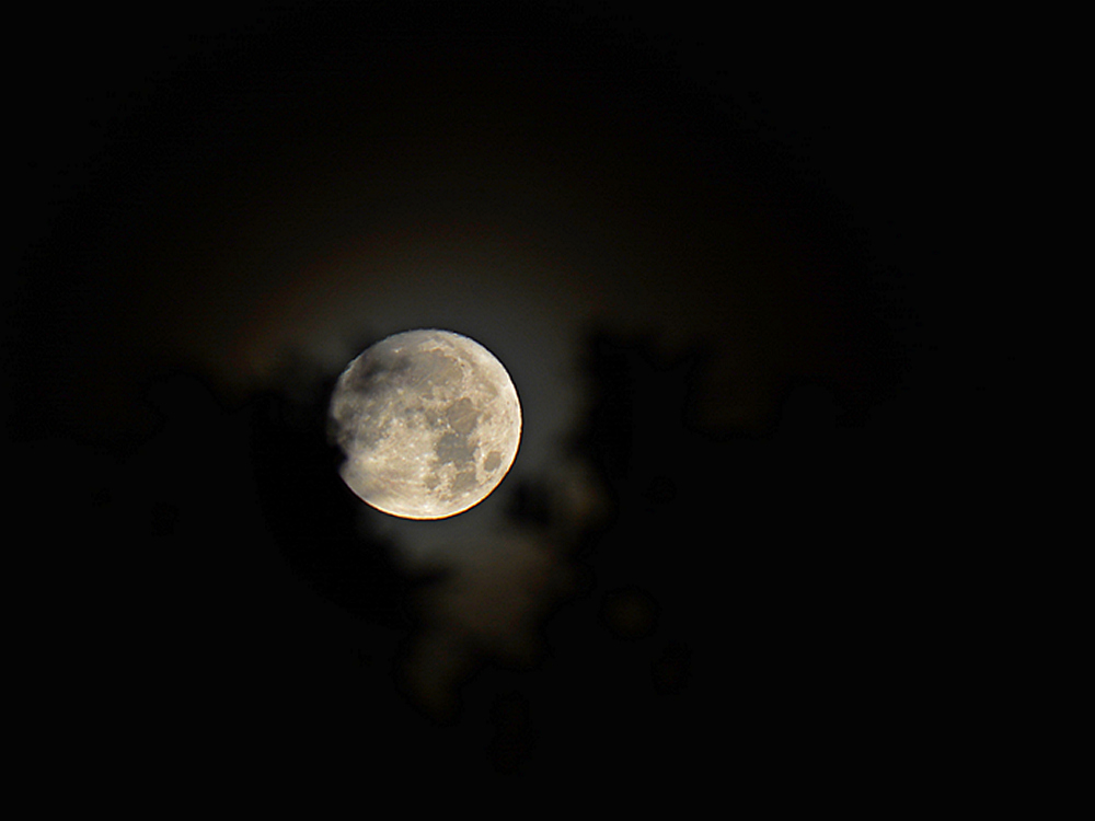 Moon2.jpg