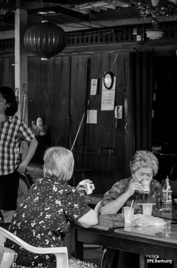 morning-coffee-bw-1.jpg