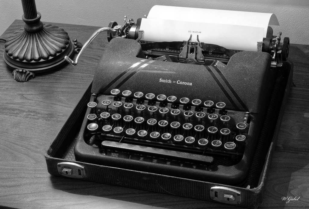 My old typewriter 1.jpg