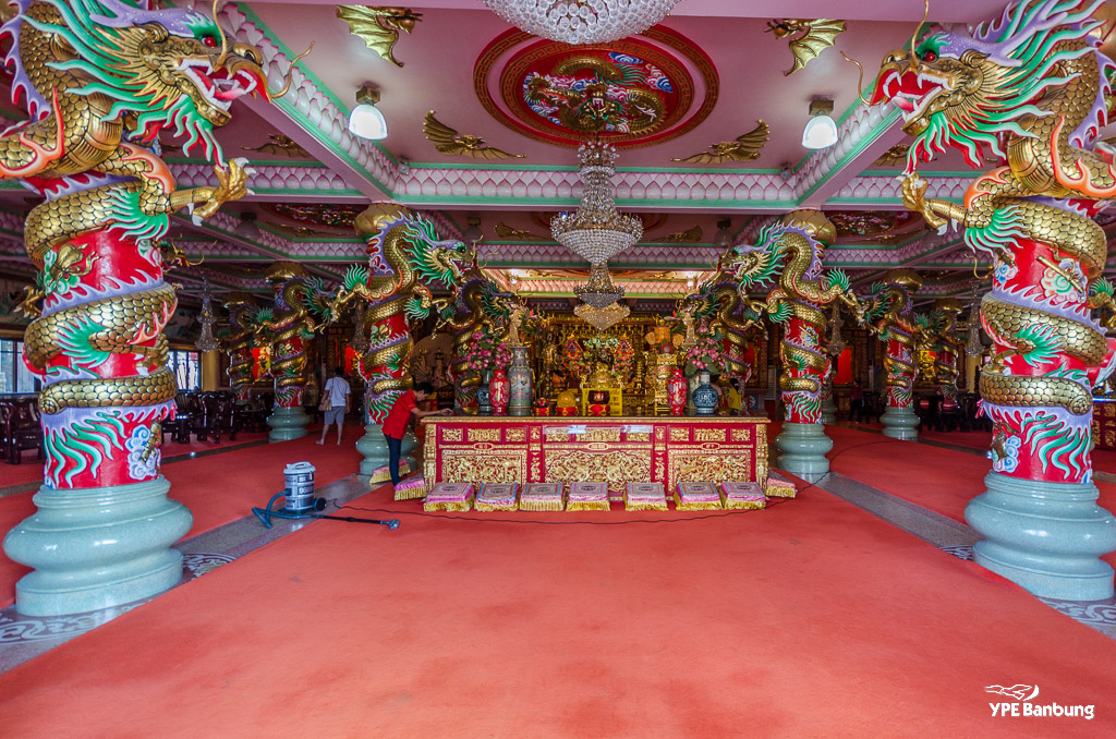Nacha-Sa-Thai-Chue-Shrine-11.jpg