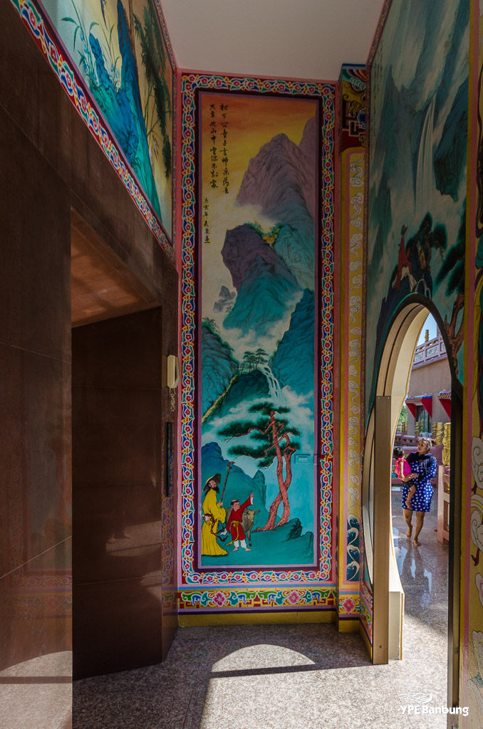 Nacha-Sa-Thai-Chue-Shrine-12.jpg