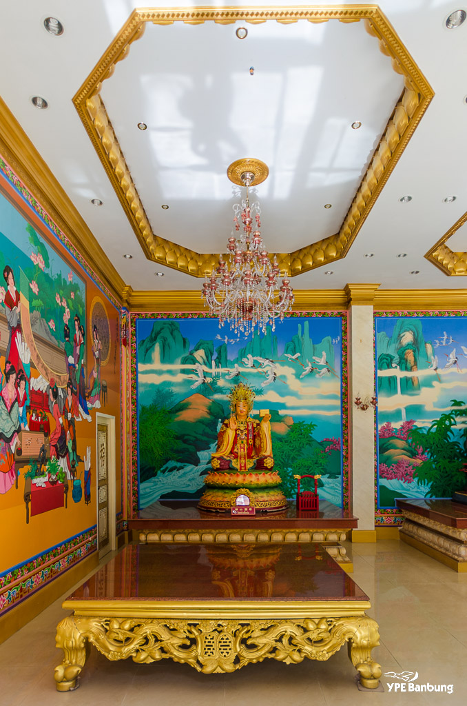 Nacha-Sa-Thai-Chue-Shrine-15.jpg