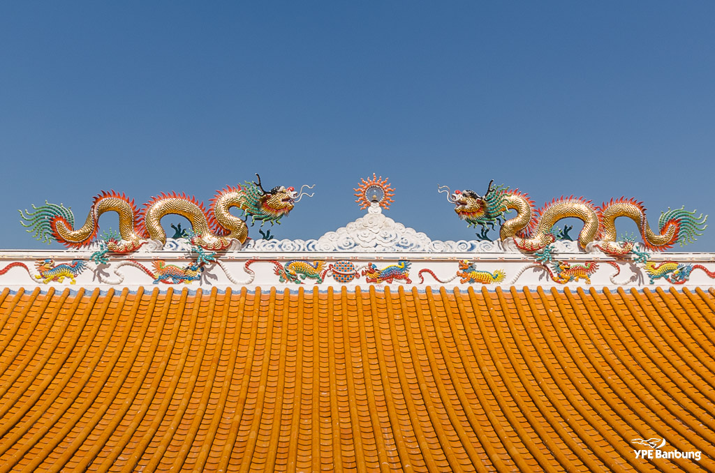 Nacha-Sa-Thai-Chue-Shrine-32.jpg