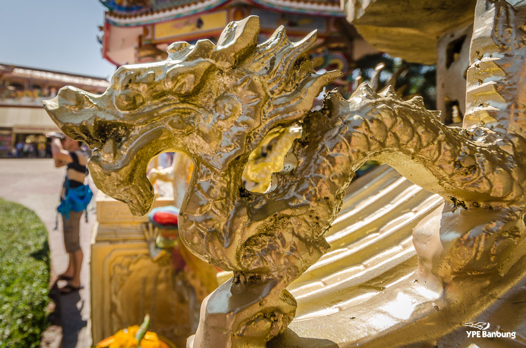 Nacha-Sa-Thai-Chue-Shrine-35.jpg