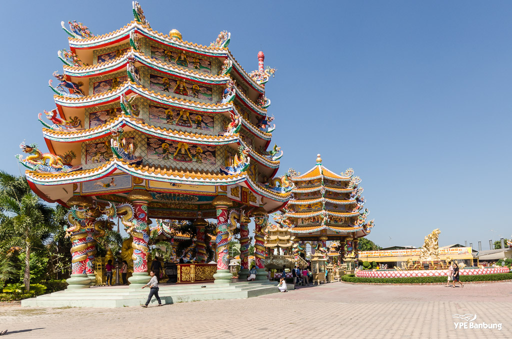 Nacha-Sa-Thai-Chue-Shrine-42.jpg