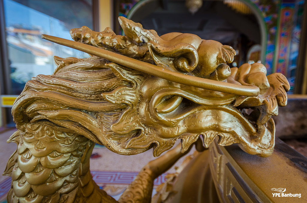 Nacha-Sa-Thai-Chue-Shrine-45.jpg