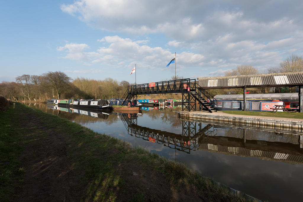 Narrow Boats.jpg
