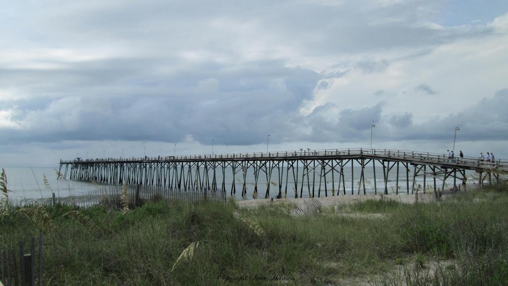nc pier.jpg
