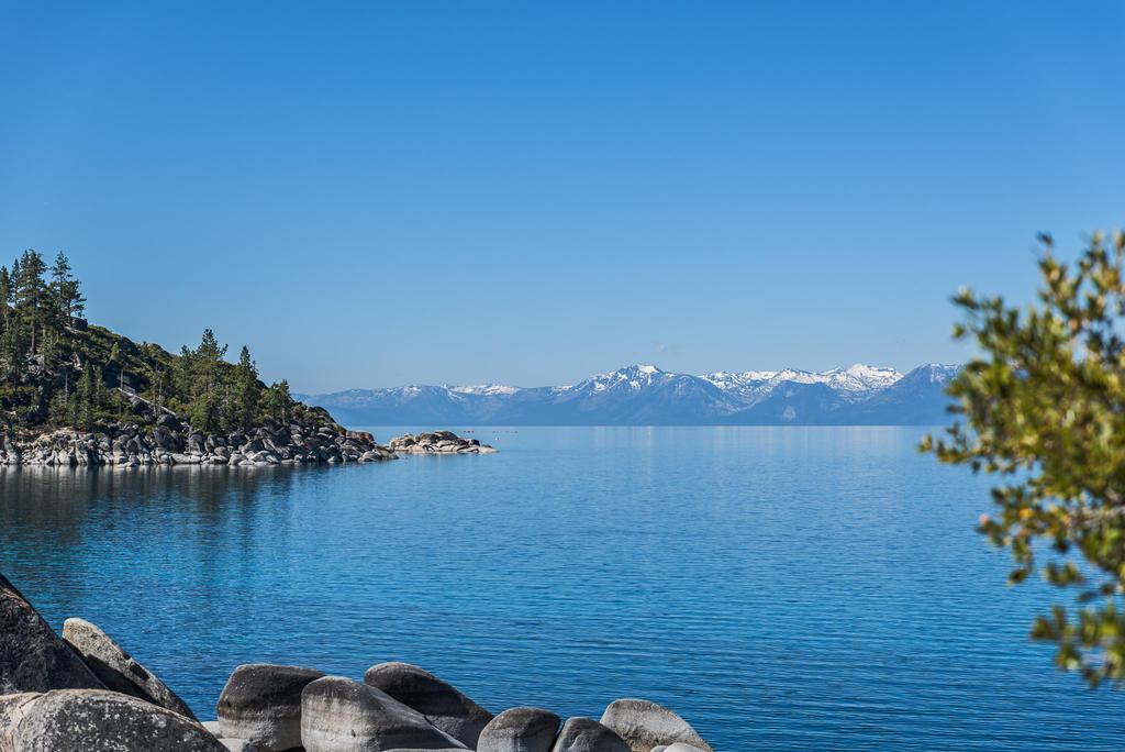 NE Lake 4.jpg