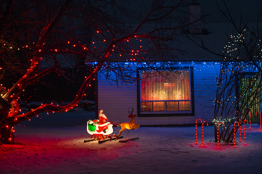 Neighbor X-mas lights.jpg