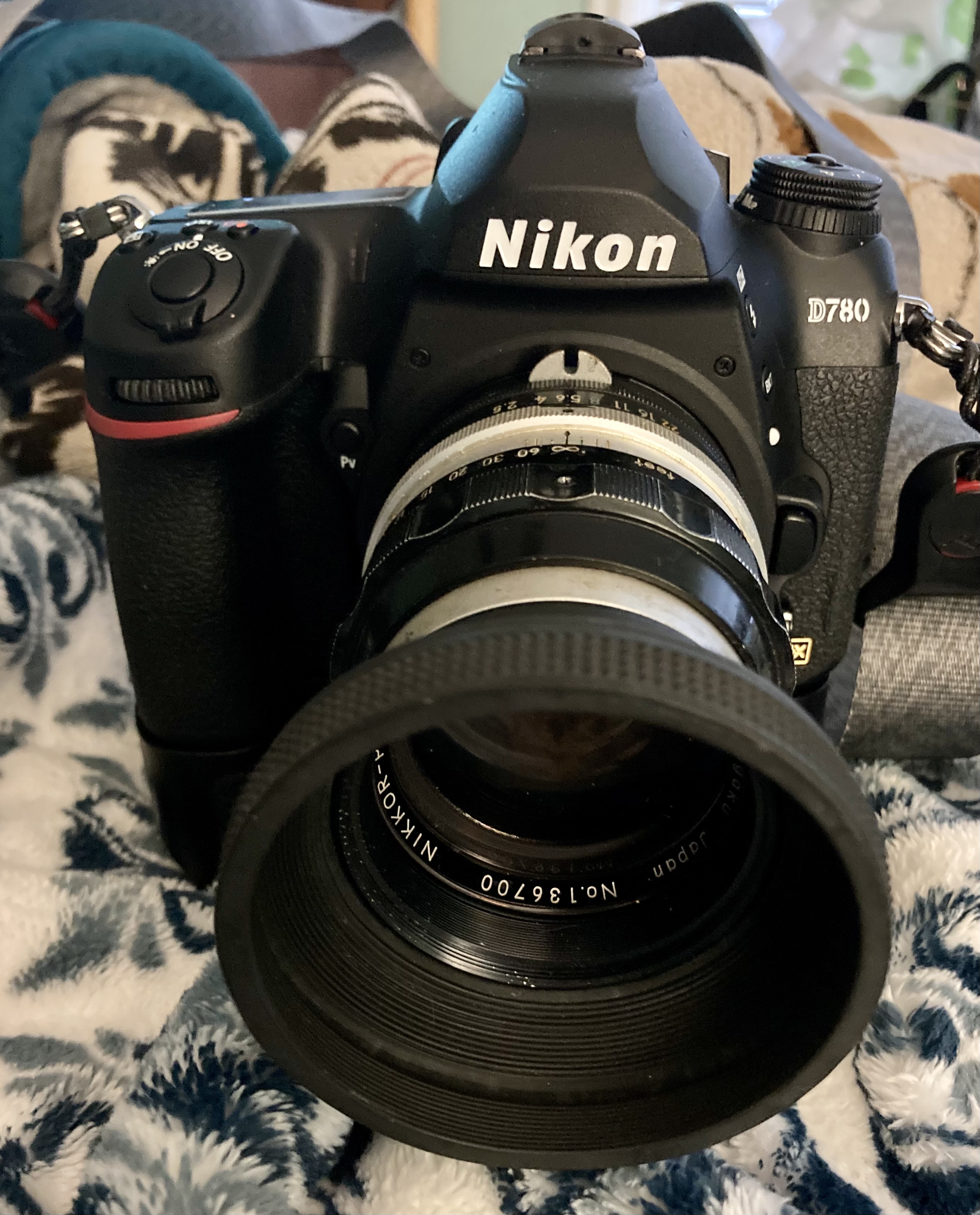 Nikon 105 f-2.5.jpeg
