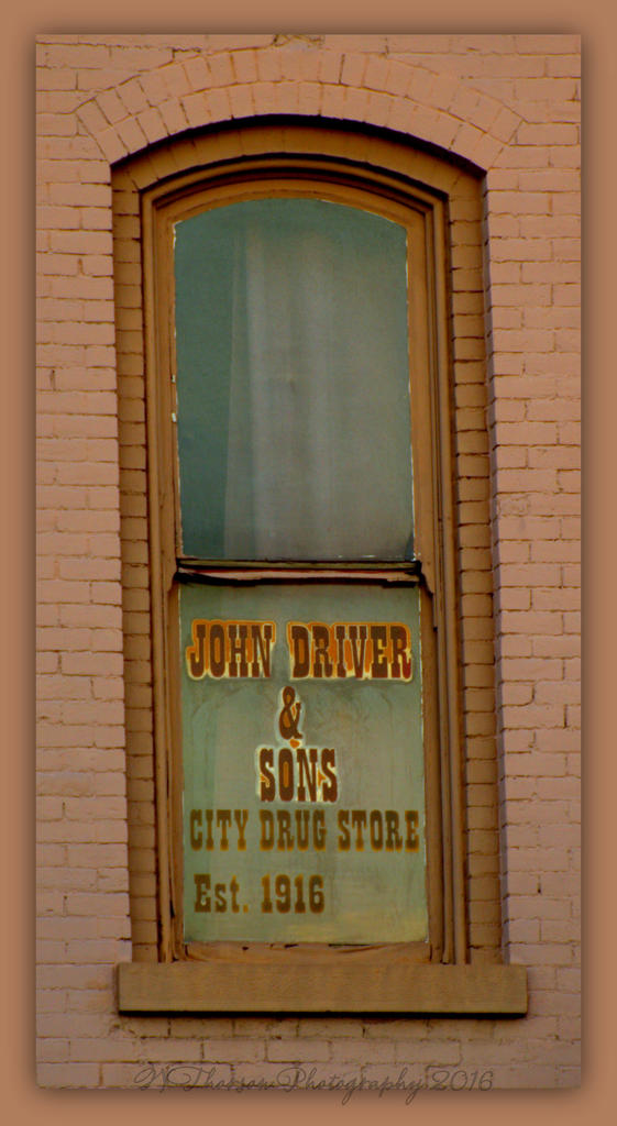 Old Window on 25th 4-1-2016.jpg