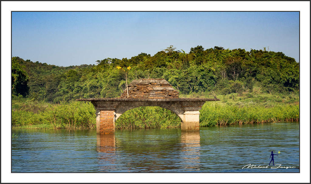 on-the-boat3-2.jpg