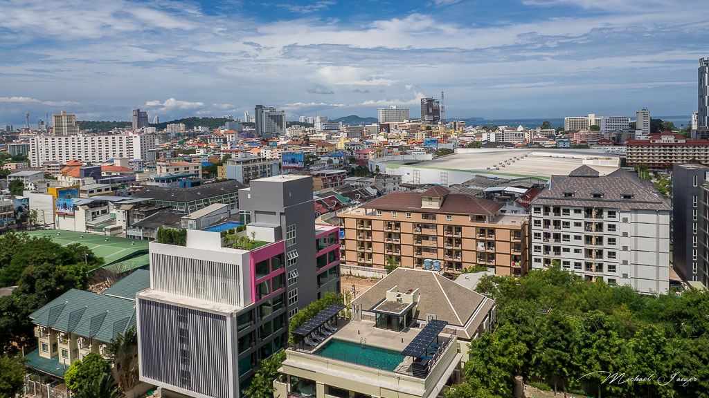 out-of-a-window-pattaya-4.jpg