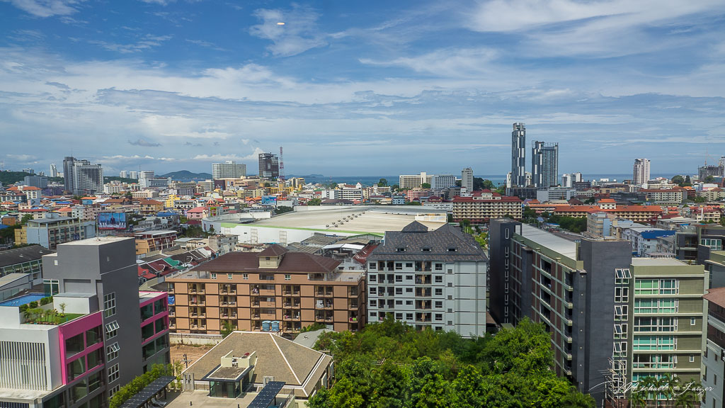 out-of-a-window-pattaya-5.jpg