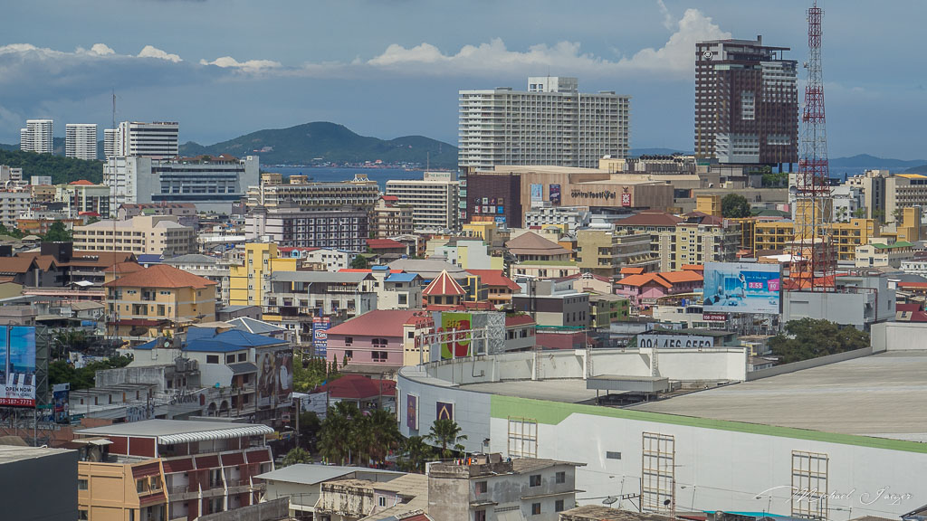 out-of-a-window-pattaya-6.jpg