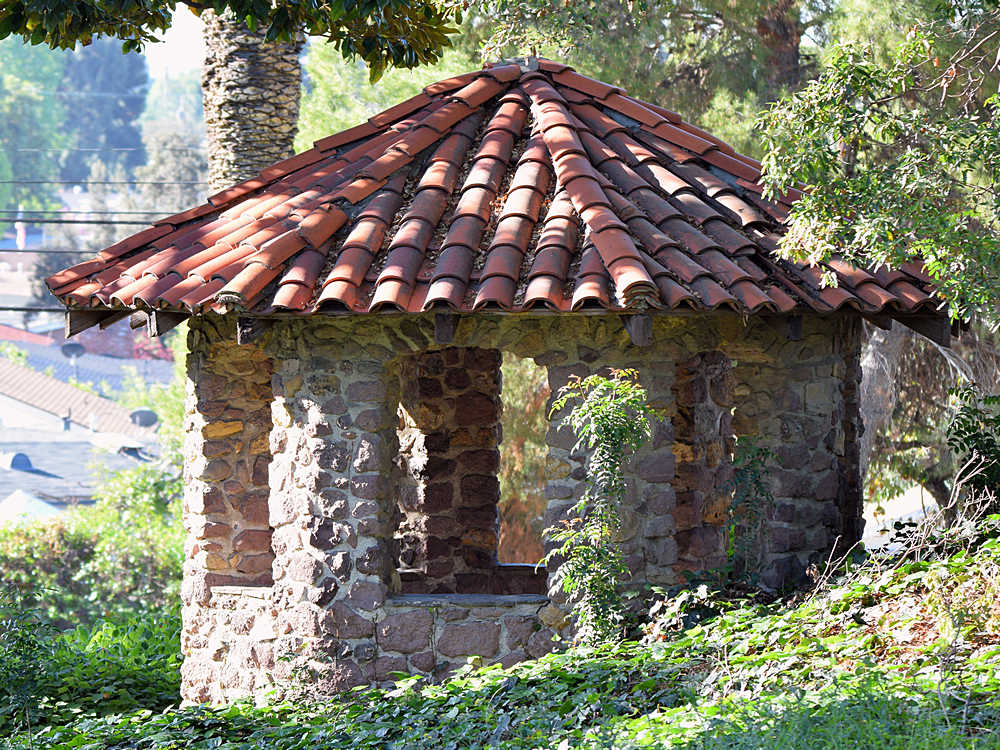Pagoda_2016_03_31.jpg