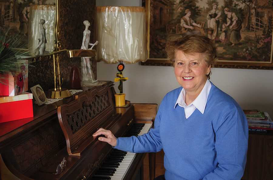 Pauline R.jpg