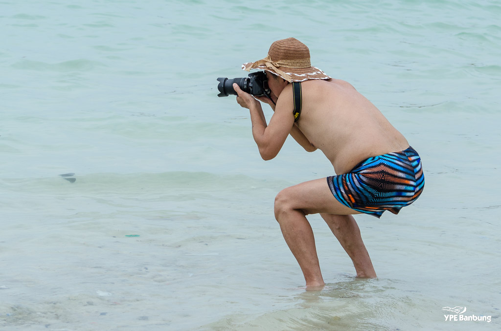 photographer-in-the-water-2.jpg