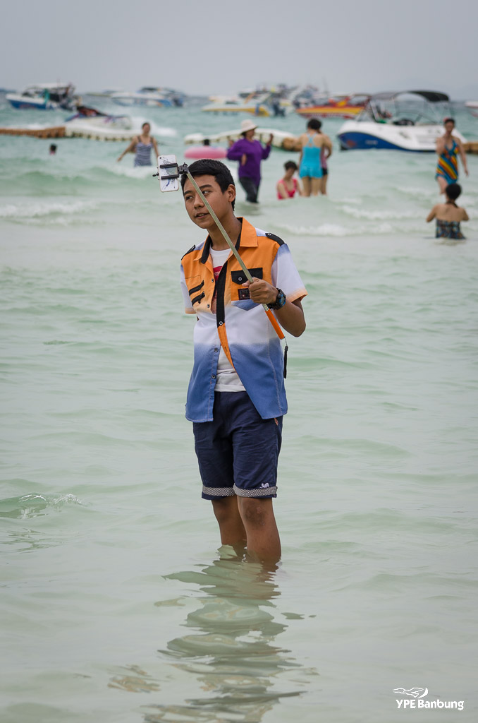 photographing-in-the-water-2.jpg