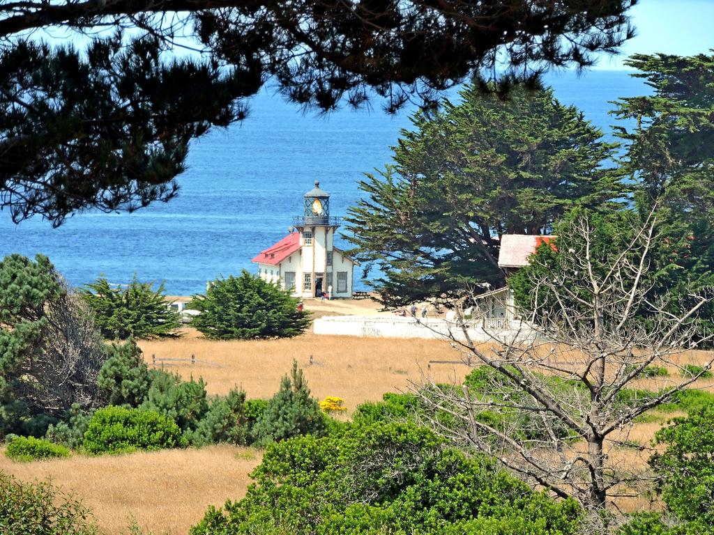 Point Cabrillo Light 2L.jpg