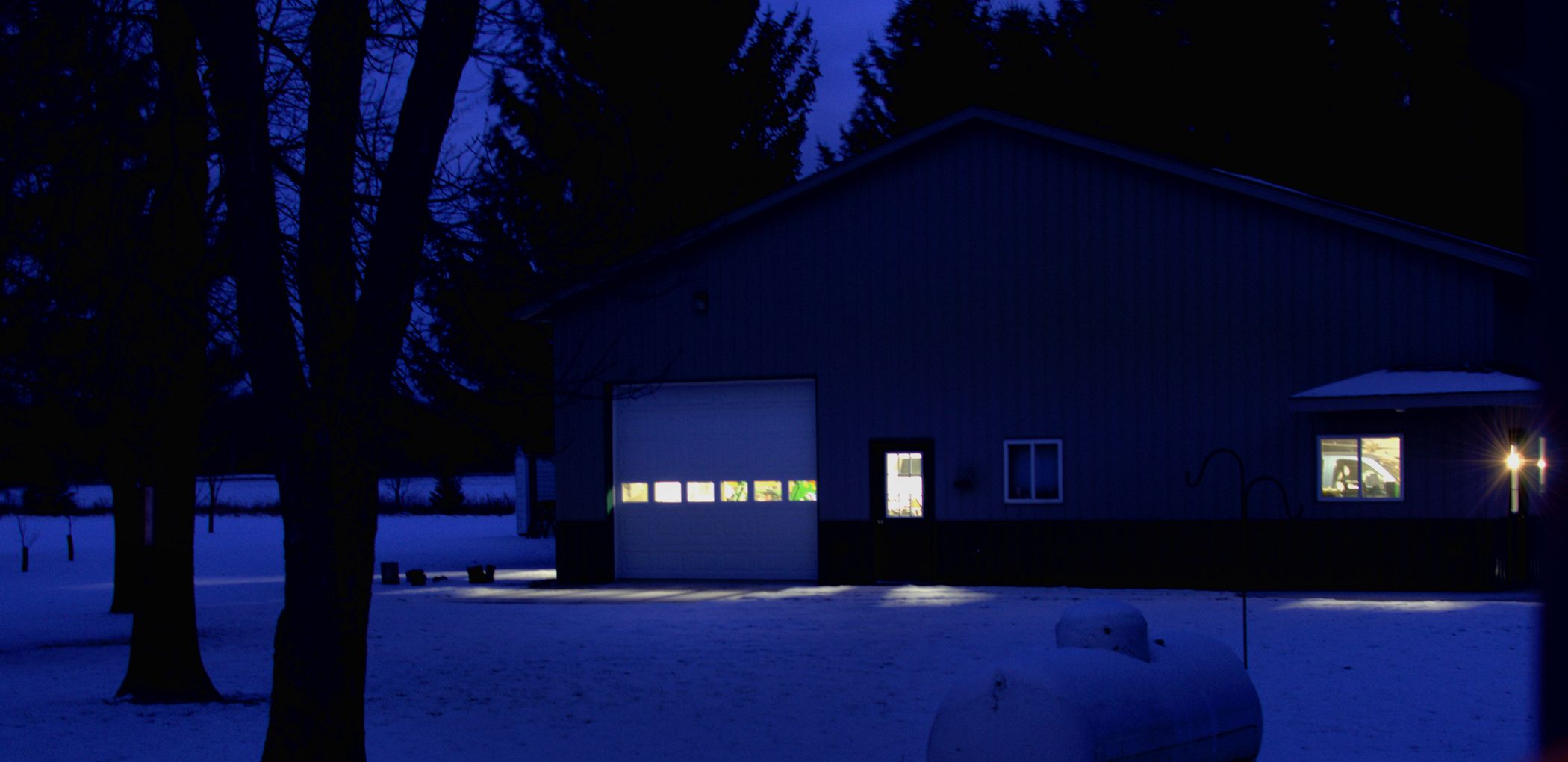 pole barn 1200.jpg