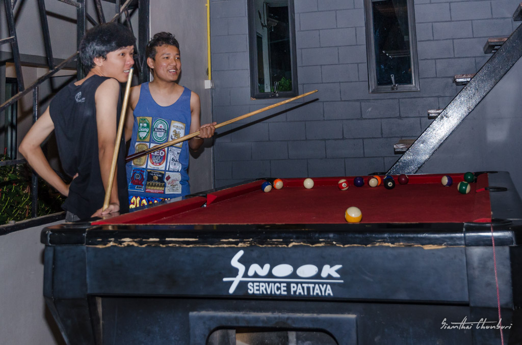 pool-billard-game-1.jpg