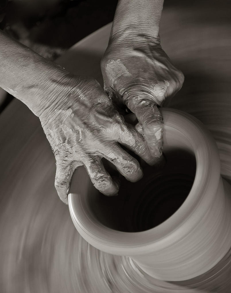 pothier pour B&W copy.jpg
