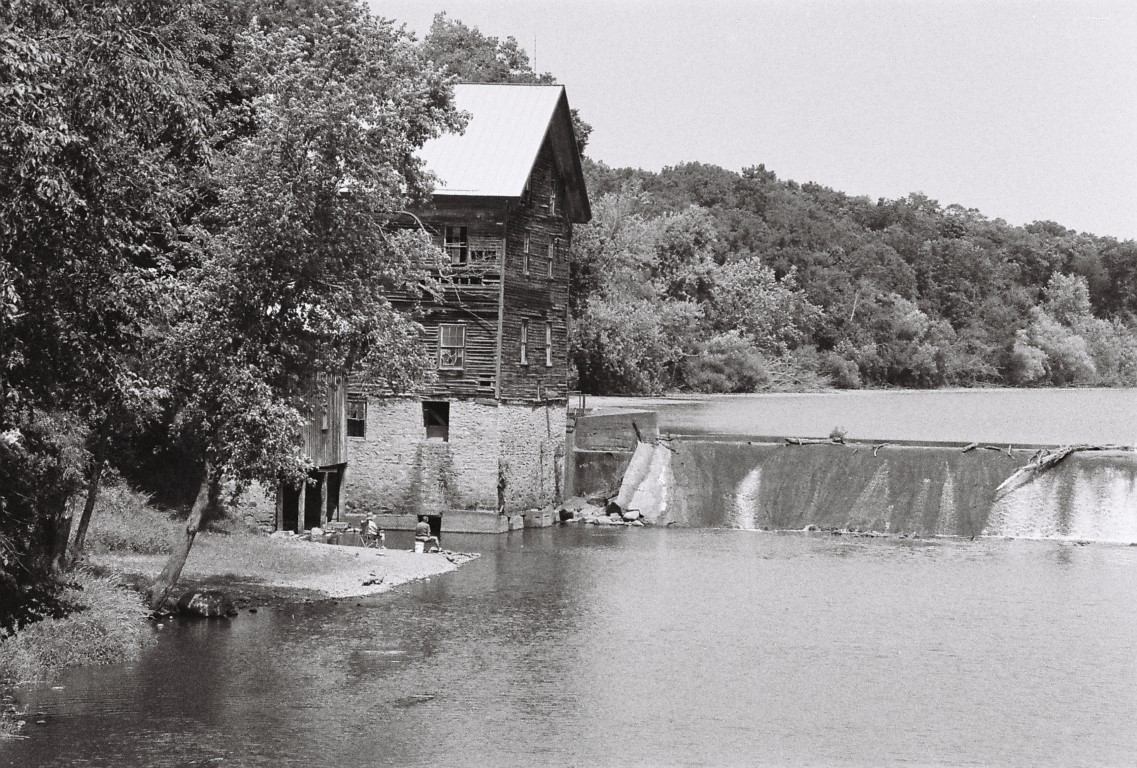 R1-09259-0022 (Medium).JPG