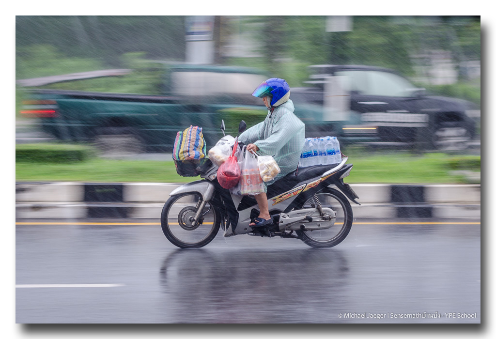 rainy-snaps-50mm-1 (10).jpg