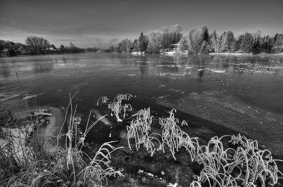 rivernov30 B&W.jpg
