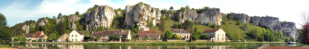 RochersDuSaussois.jpg