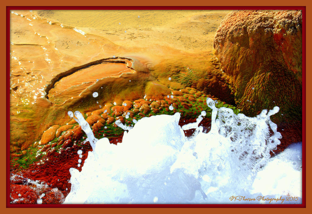 Soda Springs Geyser 9-6-15.jpg