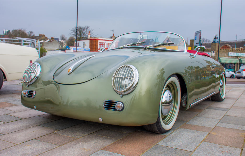 Southend Classic car show.jpg