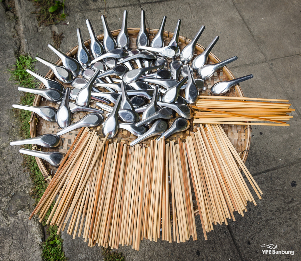 spoons-and-chopsticks-banbung-1.jpg