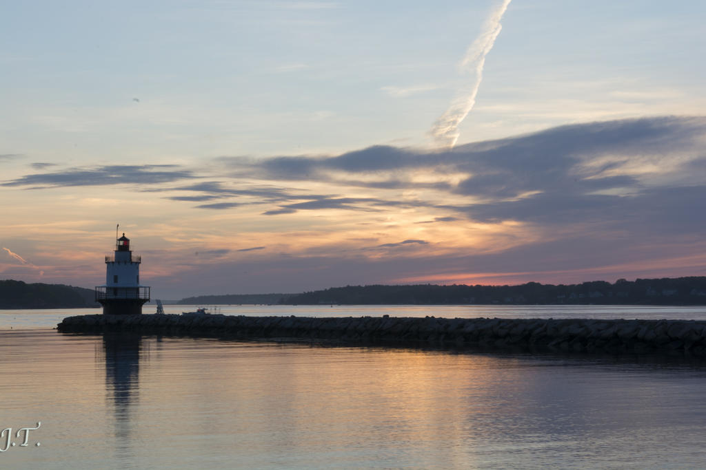 Got It - Lighthouse Sunrise