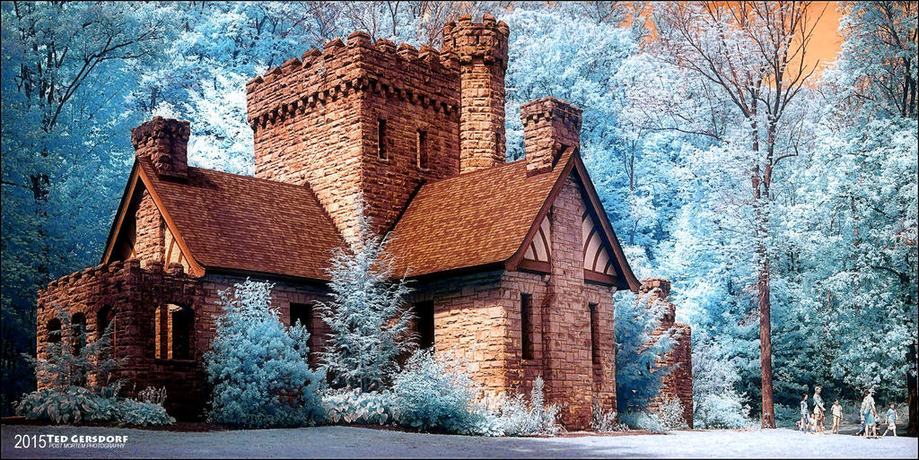 Squires Castle  8-6-2015  IR Pano.jpg