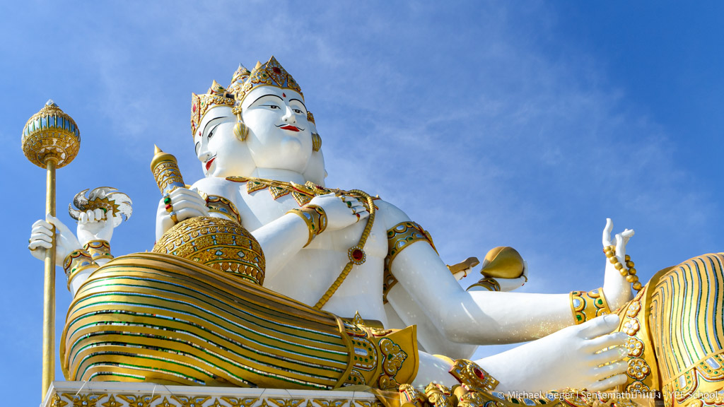 statue at chachengsao blue sky.jpg