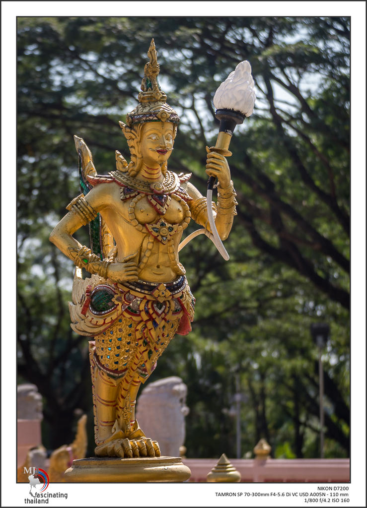 statue-lamp-1.jpg
