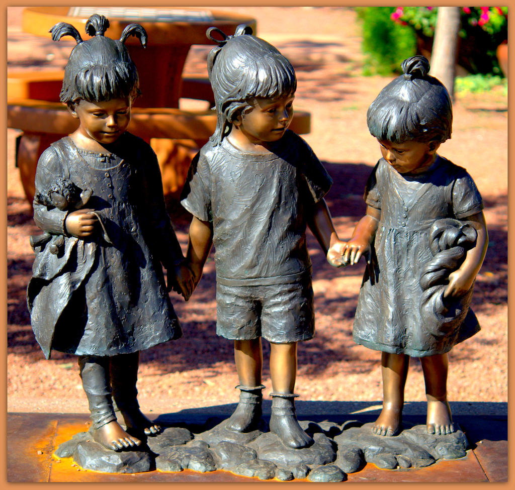 Statue of Three Little Girls.jpg