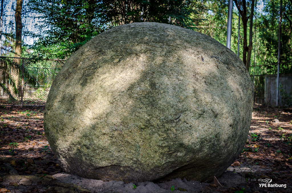 stone-1.jpg